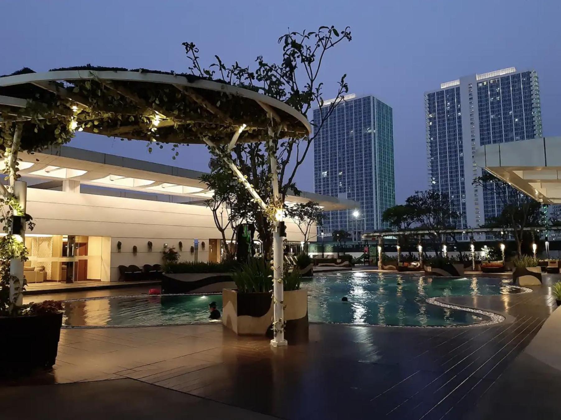 U Residence 2 Studio Apartment Pool View Tangerang Eksteriør billede
